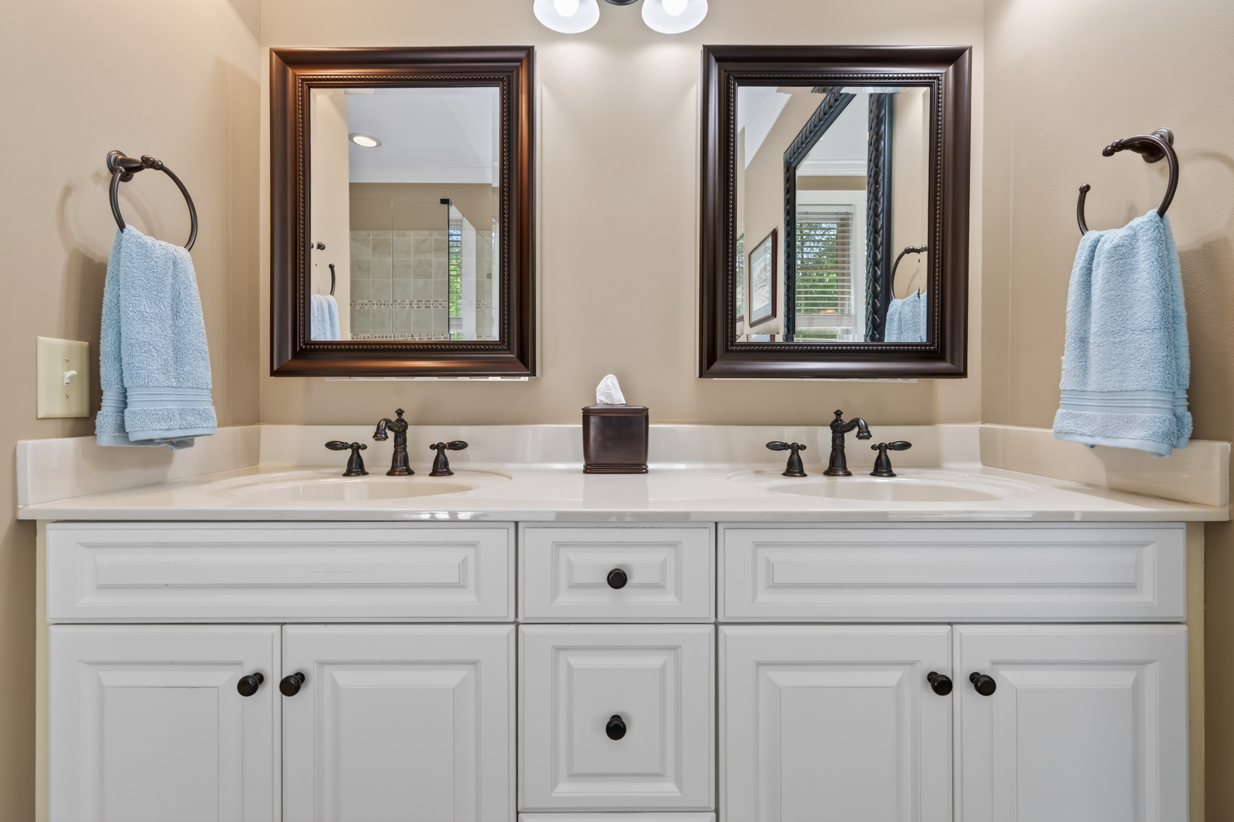 1040E Tailwater image 22